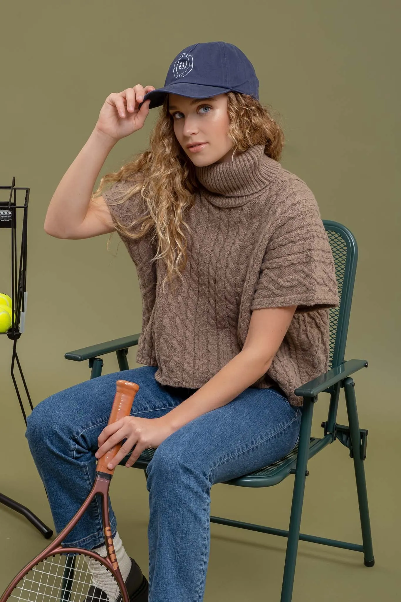 CABLEKNIT SHORT SLEEVE TURTLENECK SWEATER