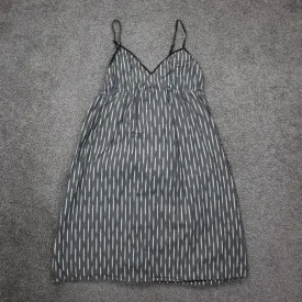 Converse One Star Women A Line Strappy Dress V Neck Smocked  White Gray Size 2