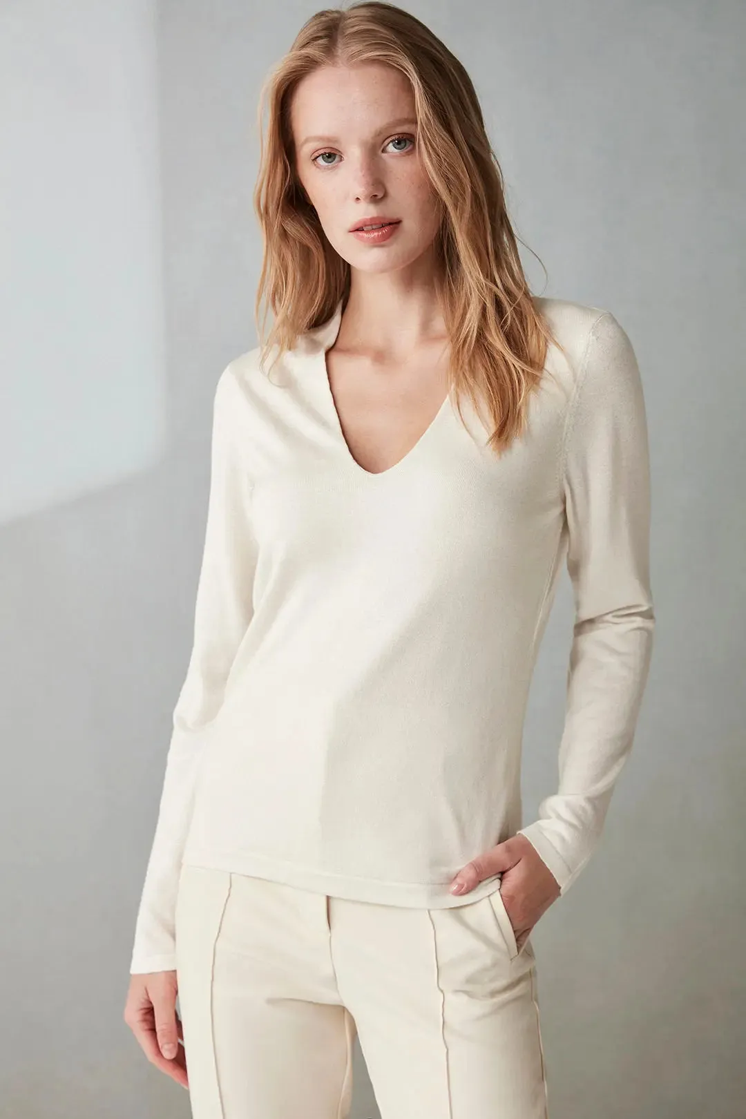 Ecru Silk and Cashmere Aleyna V-Neck Women's Knitwear