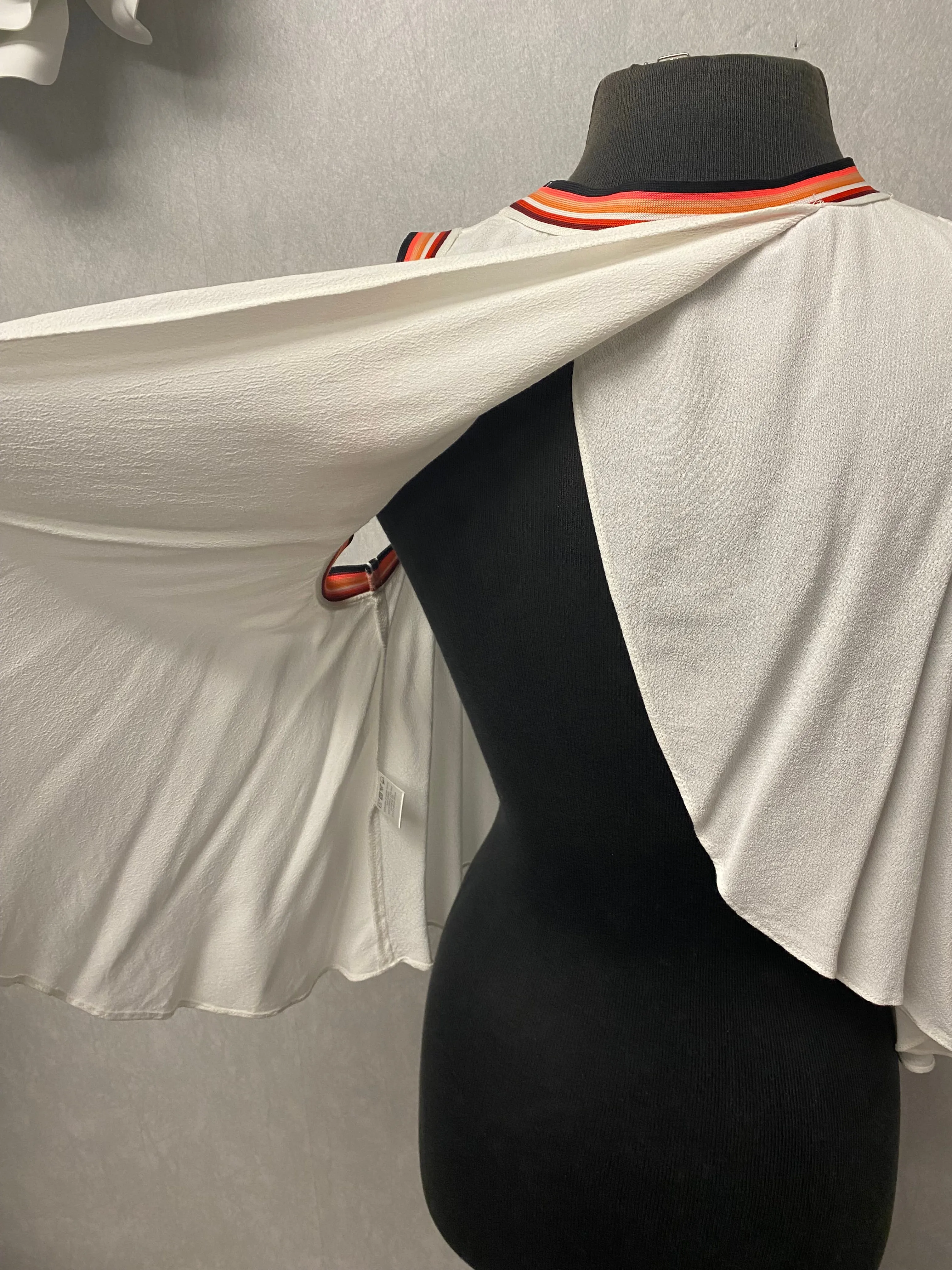 LOVERS & FRIENDS Crop Tank Top With Open Back White And Orange Size Small