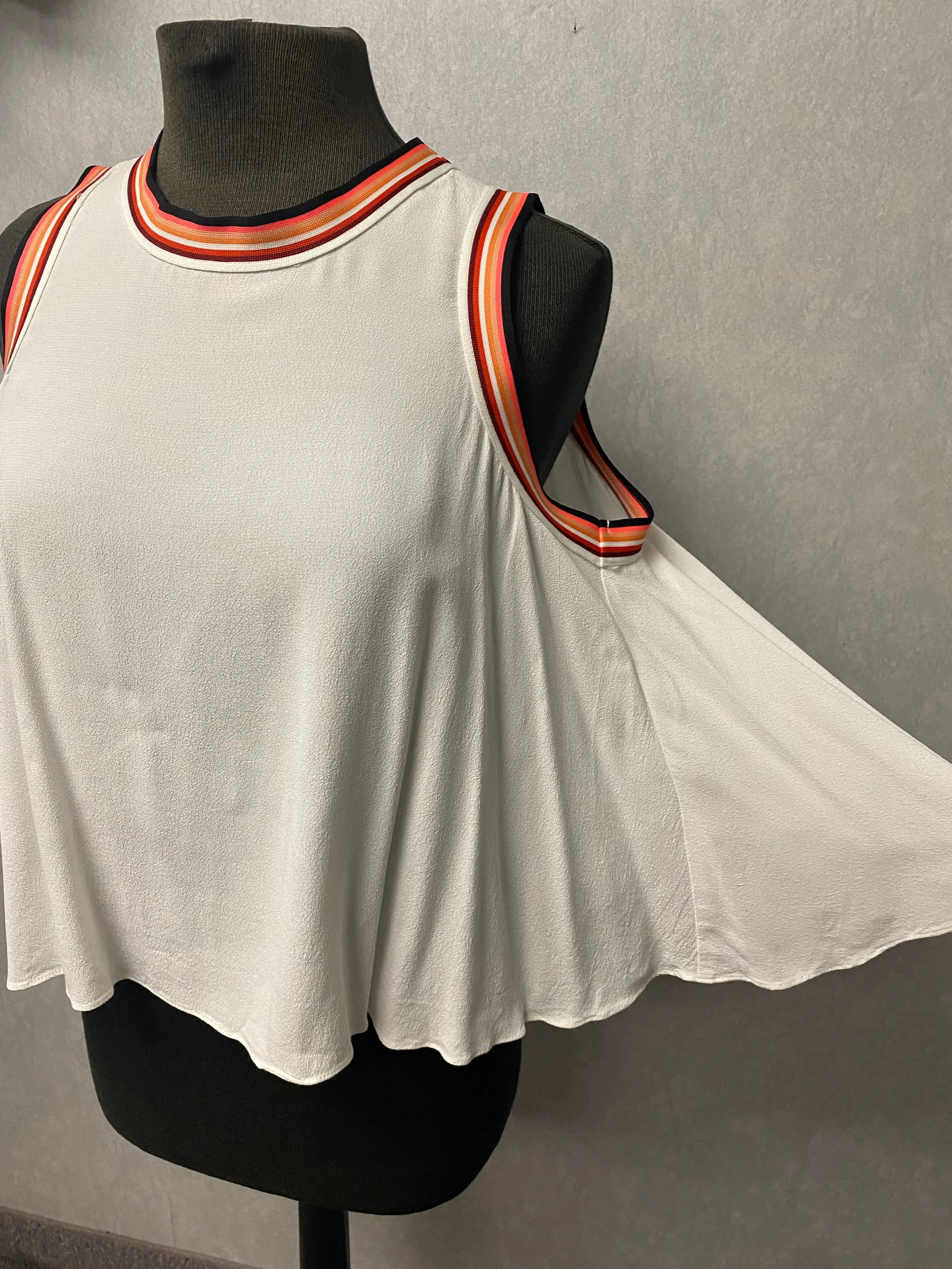 LOVERS & FRIENDS Crop Tank Top With Open Back White And Orange Size Small