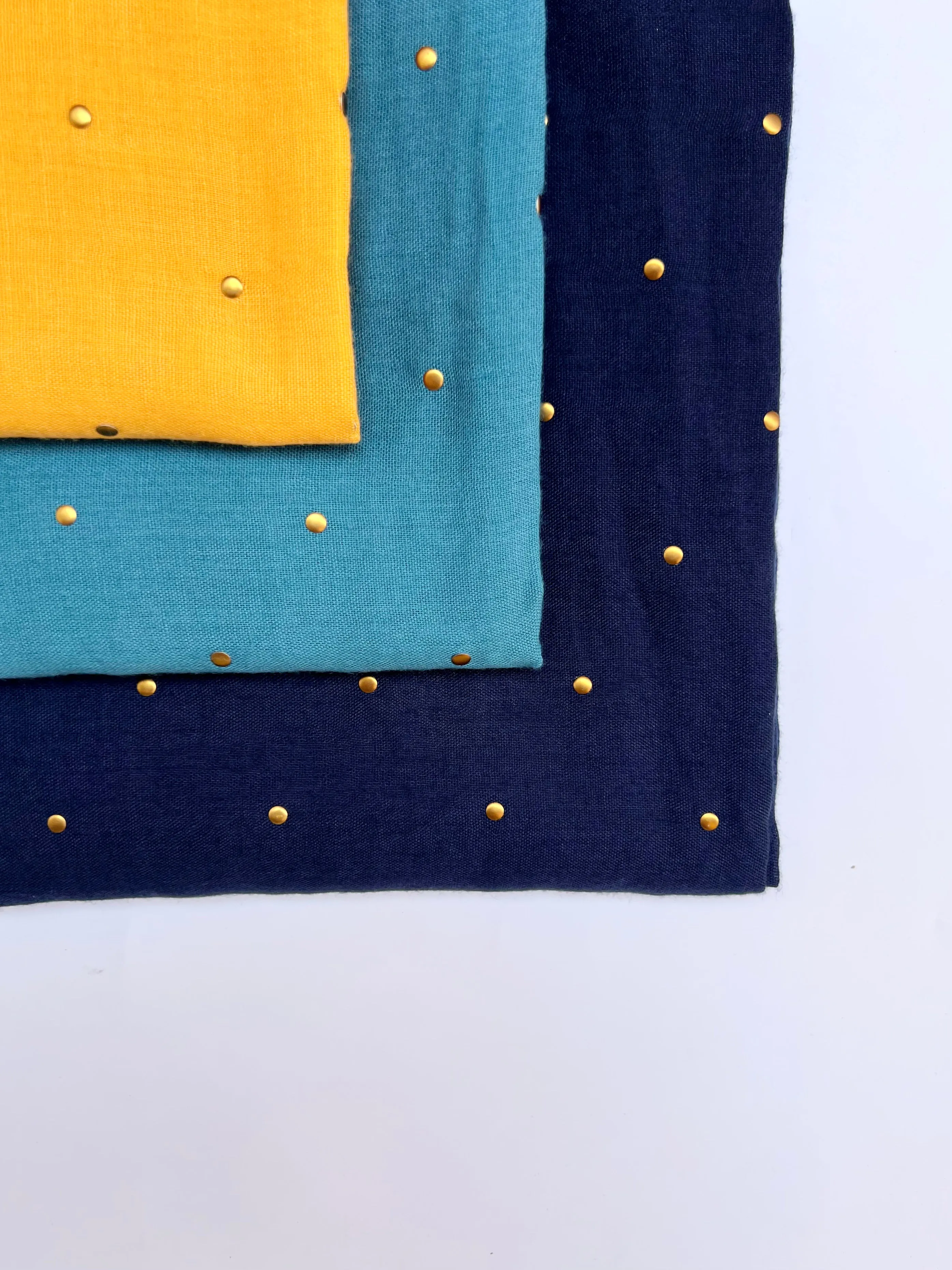 Studded Hijab - Chrome