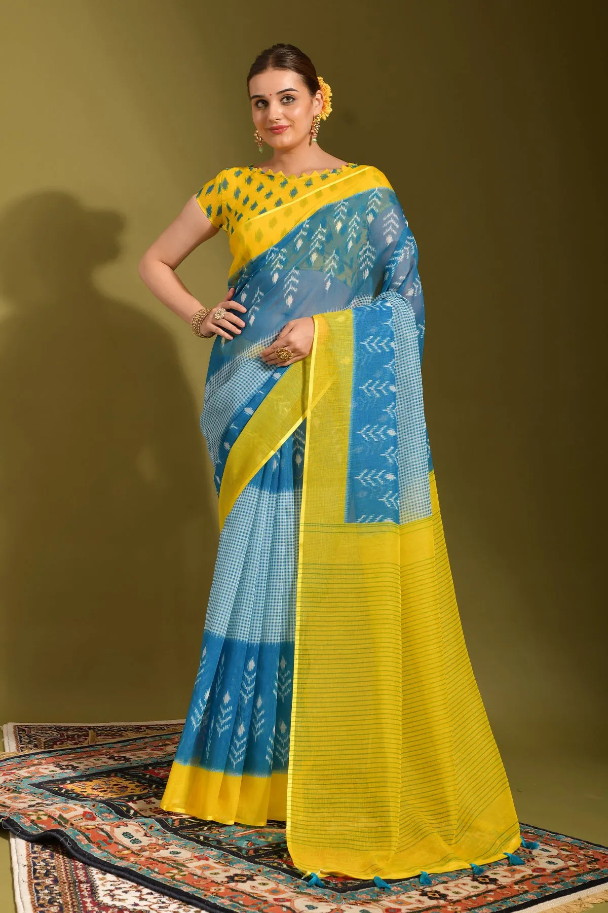 Women Party Wear Printed Linen Saree With Un Stitched Blouse