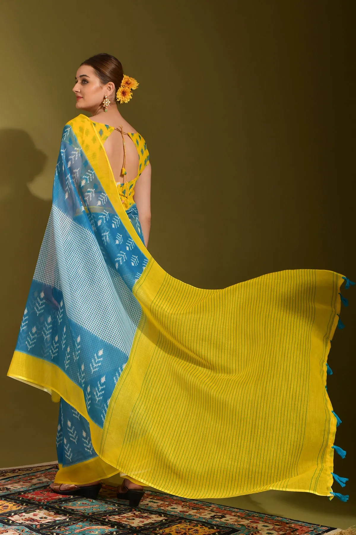 Women Party Wear Printed Linen Saree With Un Stitched Blouse